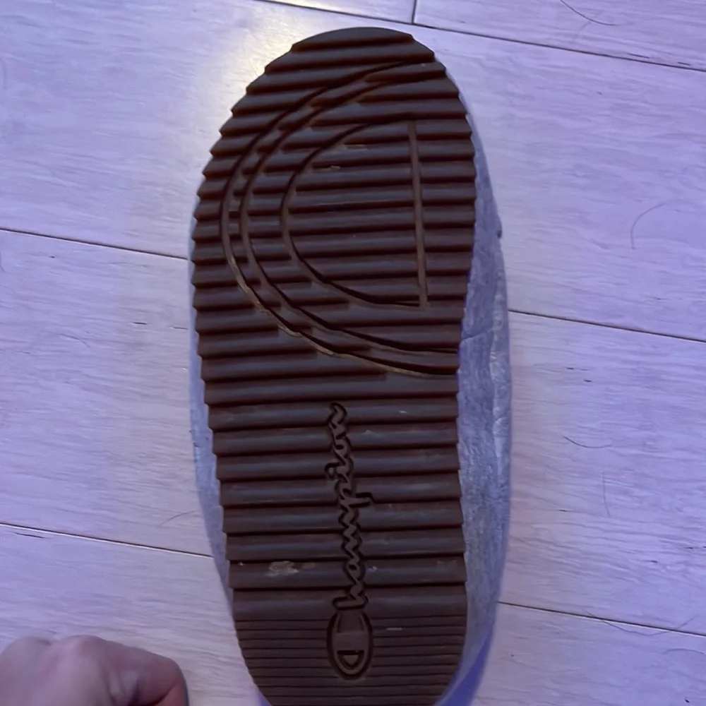 Champion Hoodie Slippers - Picture 3 of 4